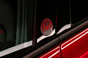 New fabric seats with FIAT monogram Seaqual® Yarn, red piping and dedicated logo 